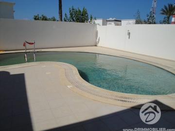 L 121 -                            Vente
                           Villa avec piscine Djerba